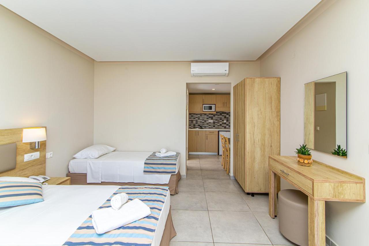 Theo Star Beach Hotel Малиа Екстериор снимка