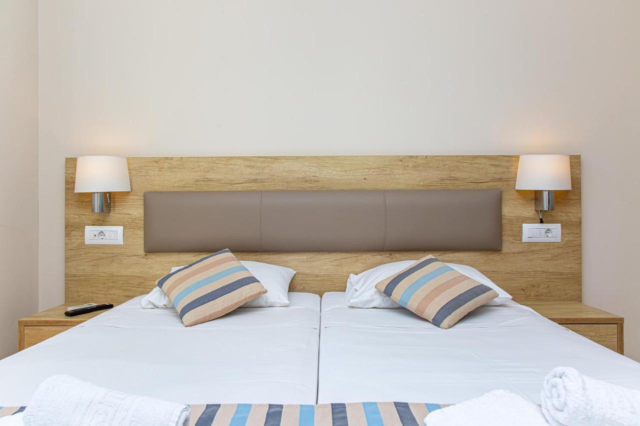 Theo Star Beach Hotel Малиа Екстериор снимка